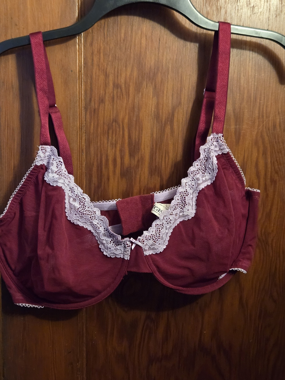 Victoria's Secret Wine Bra with Light Pink Lace Trim NWOT